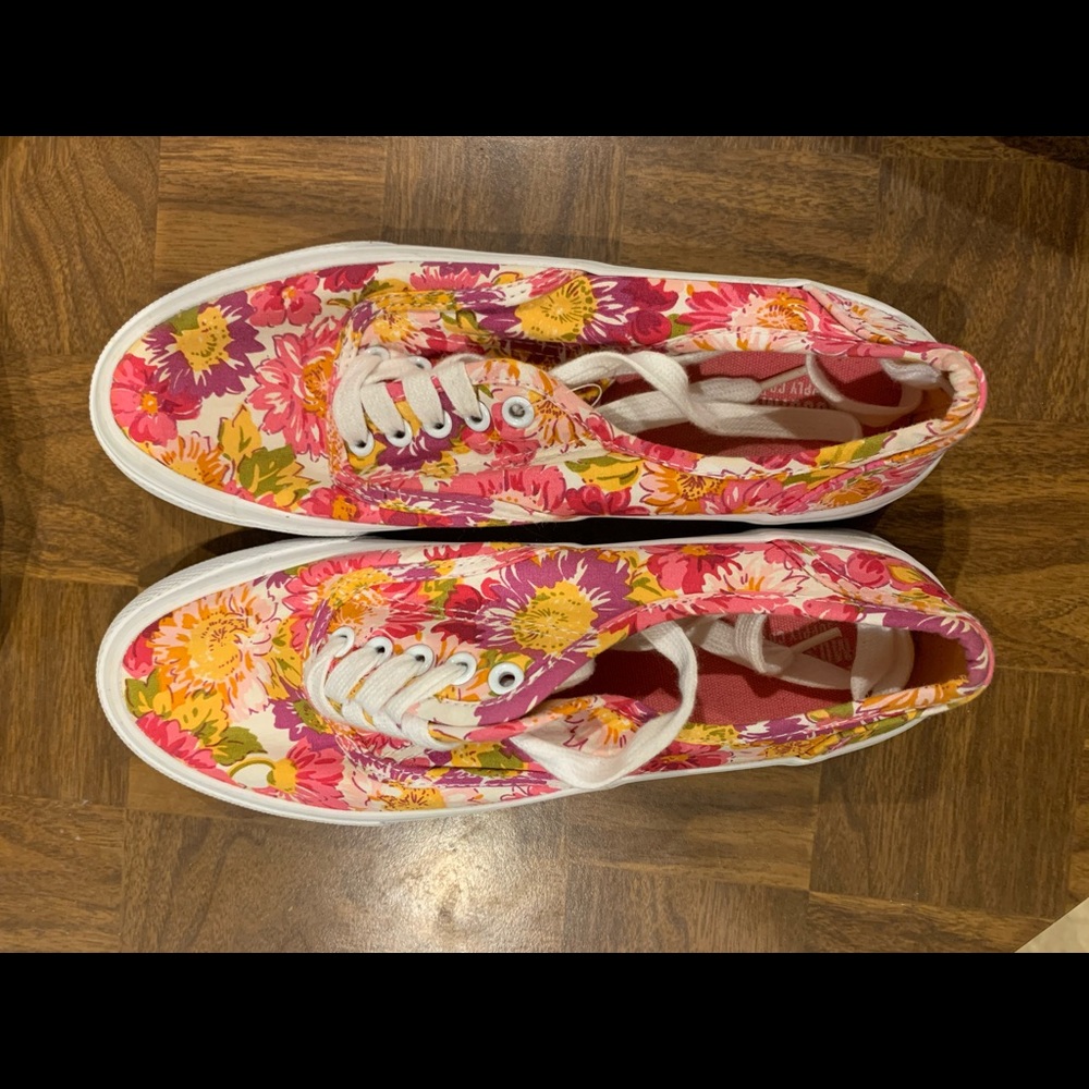Floral Sneakers size 7M